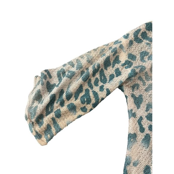 POL Top Womens Small Pullover Lightweight Sweater Cheetah Top Cropped 3/4 Shirt - Picture 3 of 8